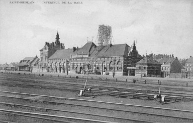 SAINT-GHISLAIN INTERIEUR DE LA GARE.jpg